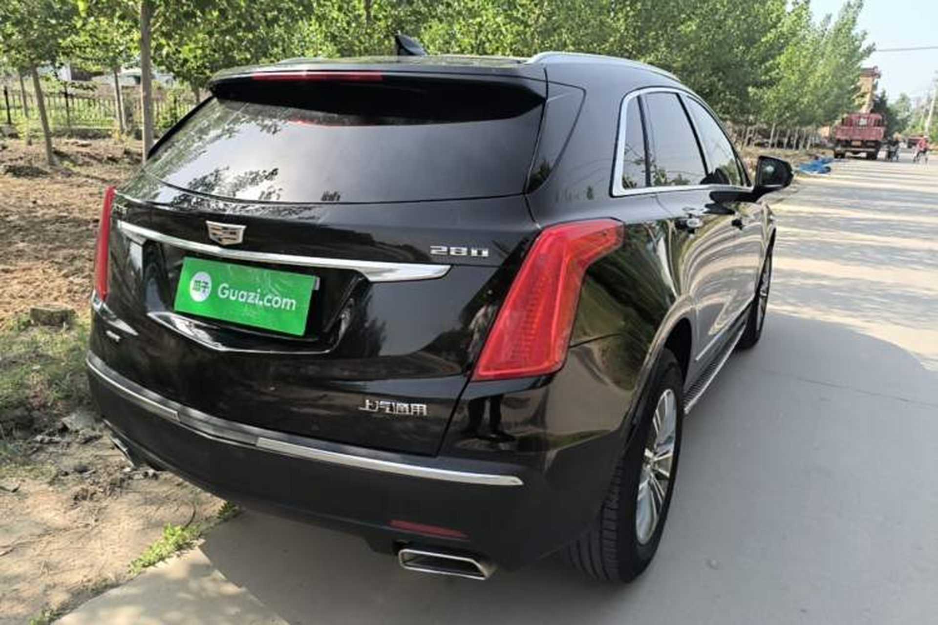 Used Cadillac XT5 2018 28T Four-Wheel Drive Luxury Model Rear Right 45 Deg