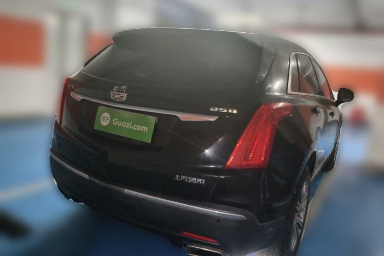 Used Cadillac XT5 2018 25T Luxury Model Rear Right 45 Deg