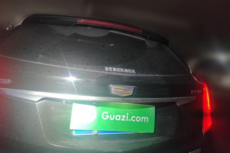 Used Cadillac XT5 2018 25T Luxury Model Rear