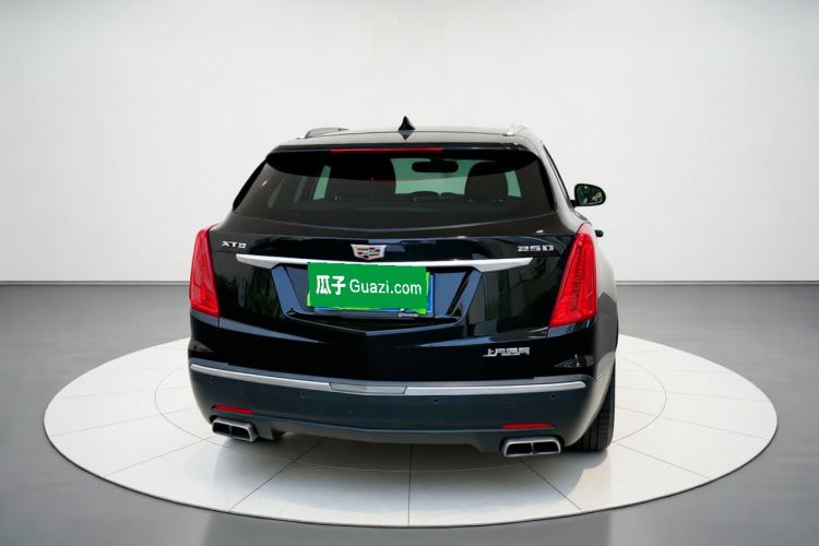 Used Cadillac XT5 2018 25T Luxury Model Rear