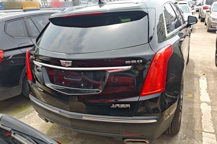 Used Cadillac XT5 2018 25T Luxury Model Rear