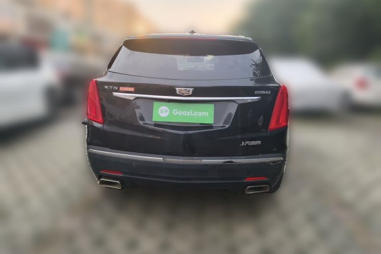 Used Cadillac XT5 2018 25T Tech Model Rear