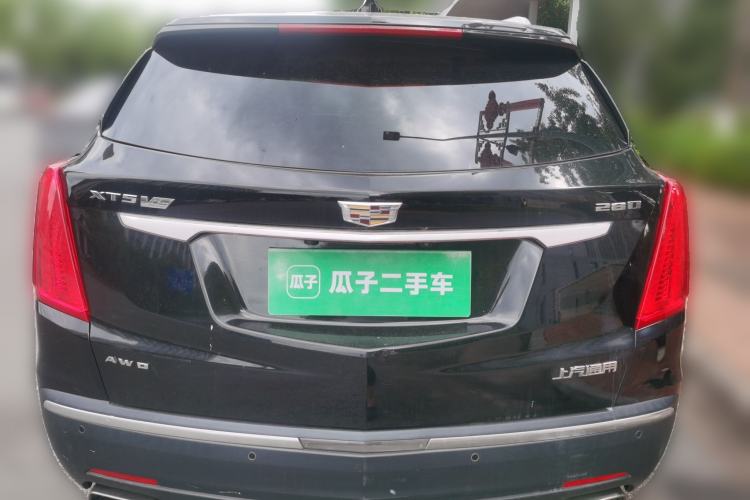 Used Cadillac XT5 2018 25T Luxury Model Rear
