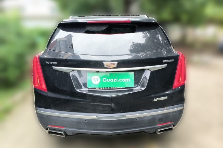 Used Cadillac XT5 2018 25T Luxury Model Rear