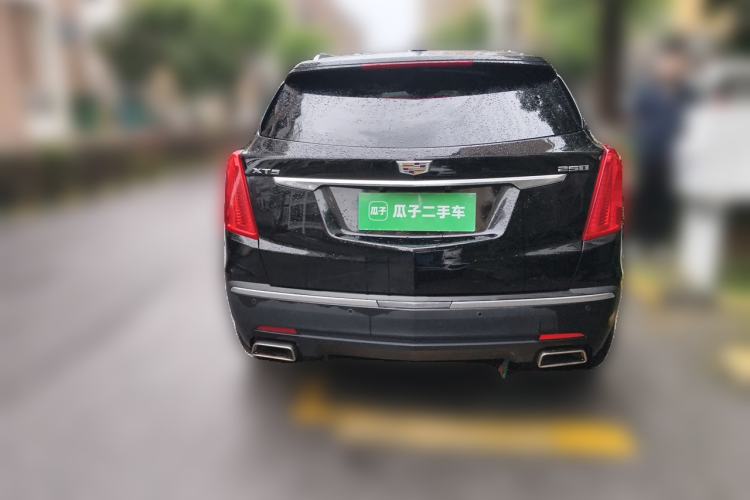 Used Cadillac XT5 2018 25T Luxury Model Rear
