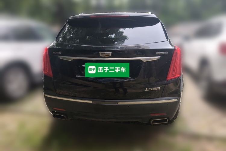 Used Cadillac XT5 2018 25T Luxury Model Rear