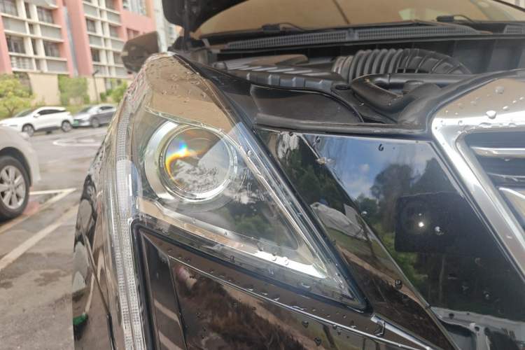 Used Cadillac XT5 2018 25T Luxury Model Right Front Headlight