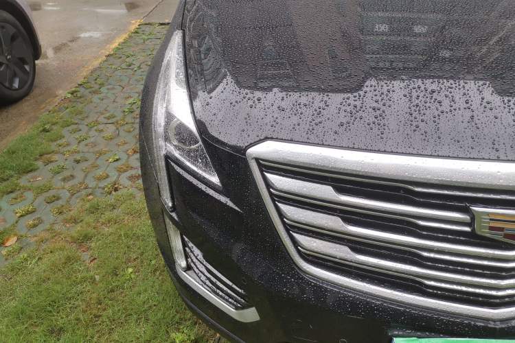 Used Cadillac XT5 2018 25T Luxury Model Right Front Headlight
