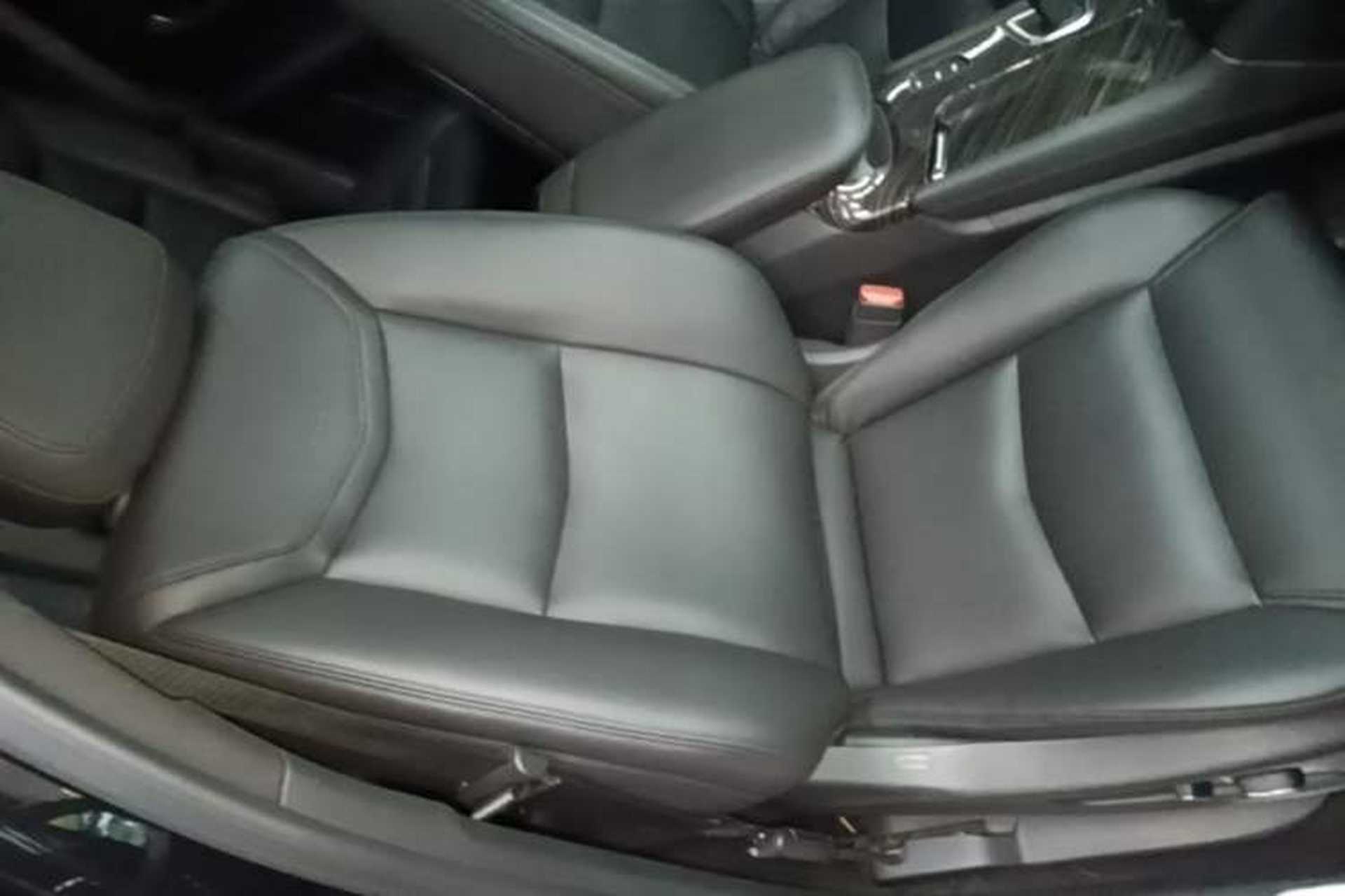 Used Cadillac XT5 2018 28E Four-Wheel Drive Tech Version Right Front Seat