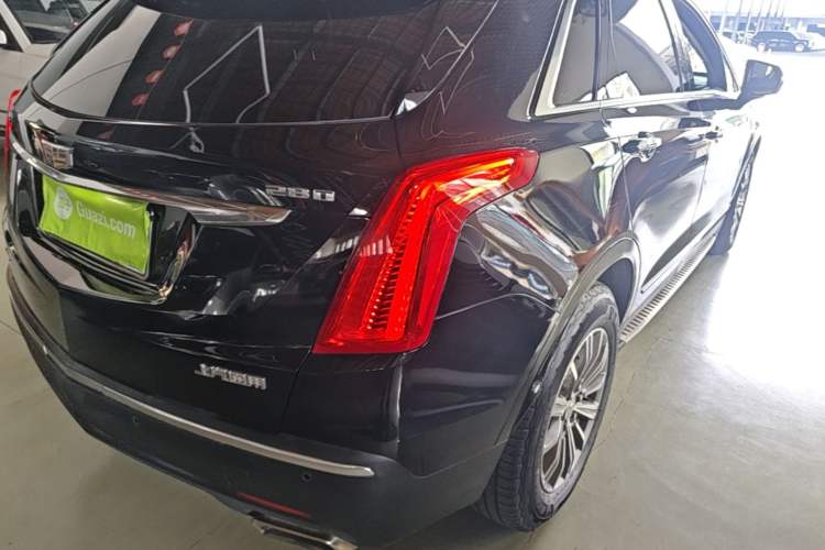 Used Cadillac XT5 2018 28T Four-Wheel Drive Luxury Model Right Rear Taillight