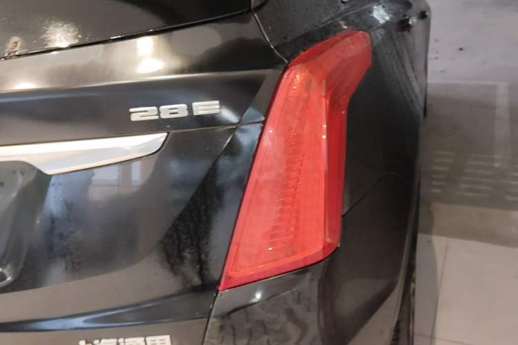 Used Cadillac XT5 2018 28E Four-Wheel Drive Leading Version Right Rear Taillight