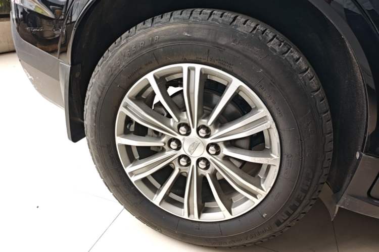 Used Cadillac XT5 2018 25T Luxury Model Right Rear Wheel Hub