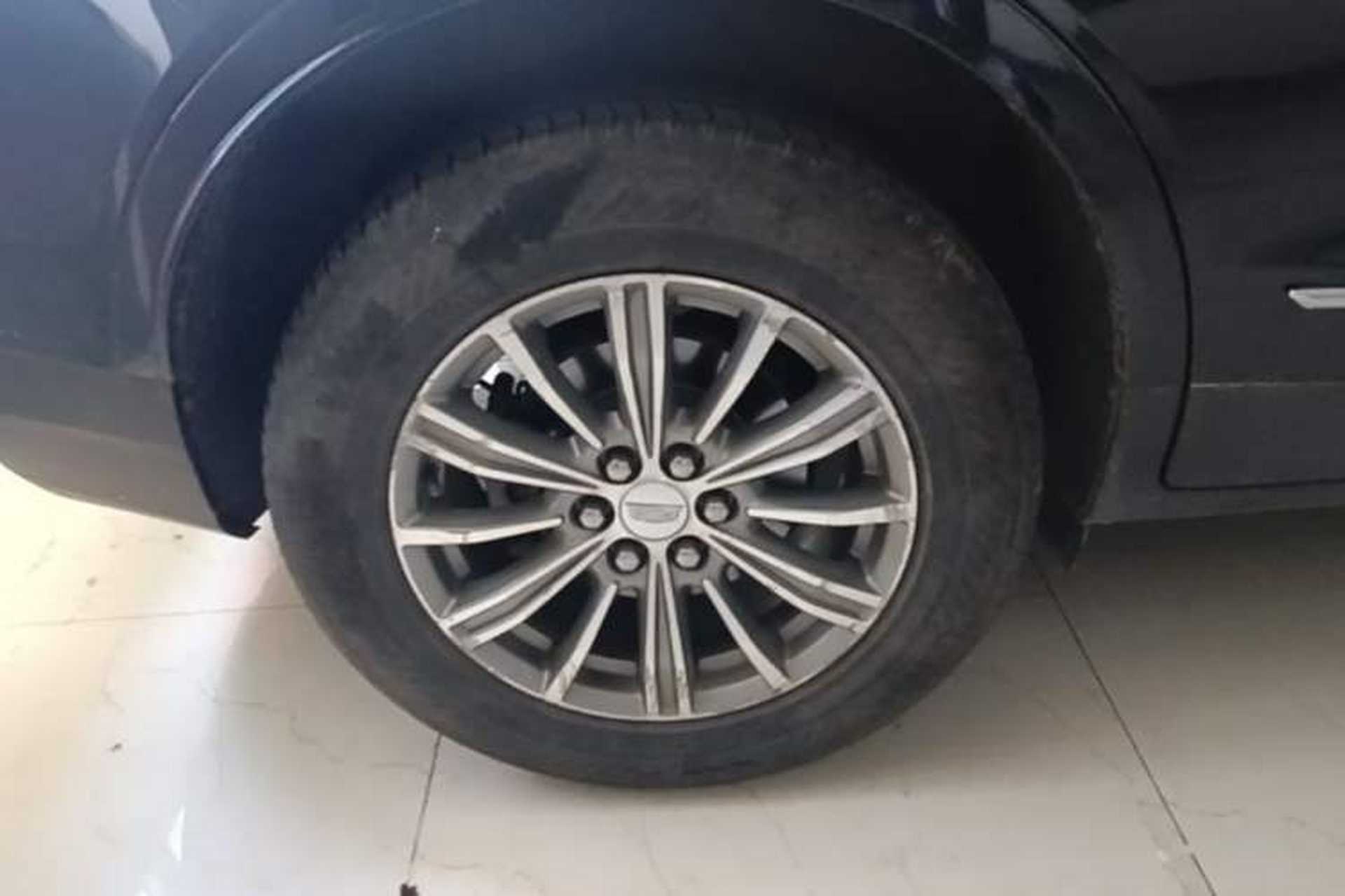 Used Cadillac XT5 2018 25T Luxury Model Right Rear Wheel Hub
