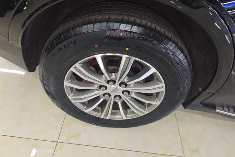 Used Cadillac XT5 2018 25T Luxury Model Right Rear Wheel Hub