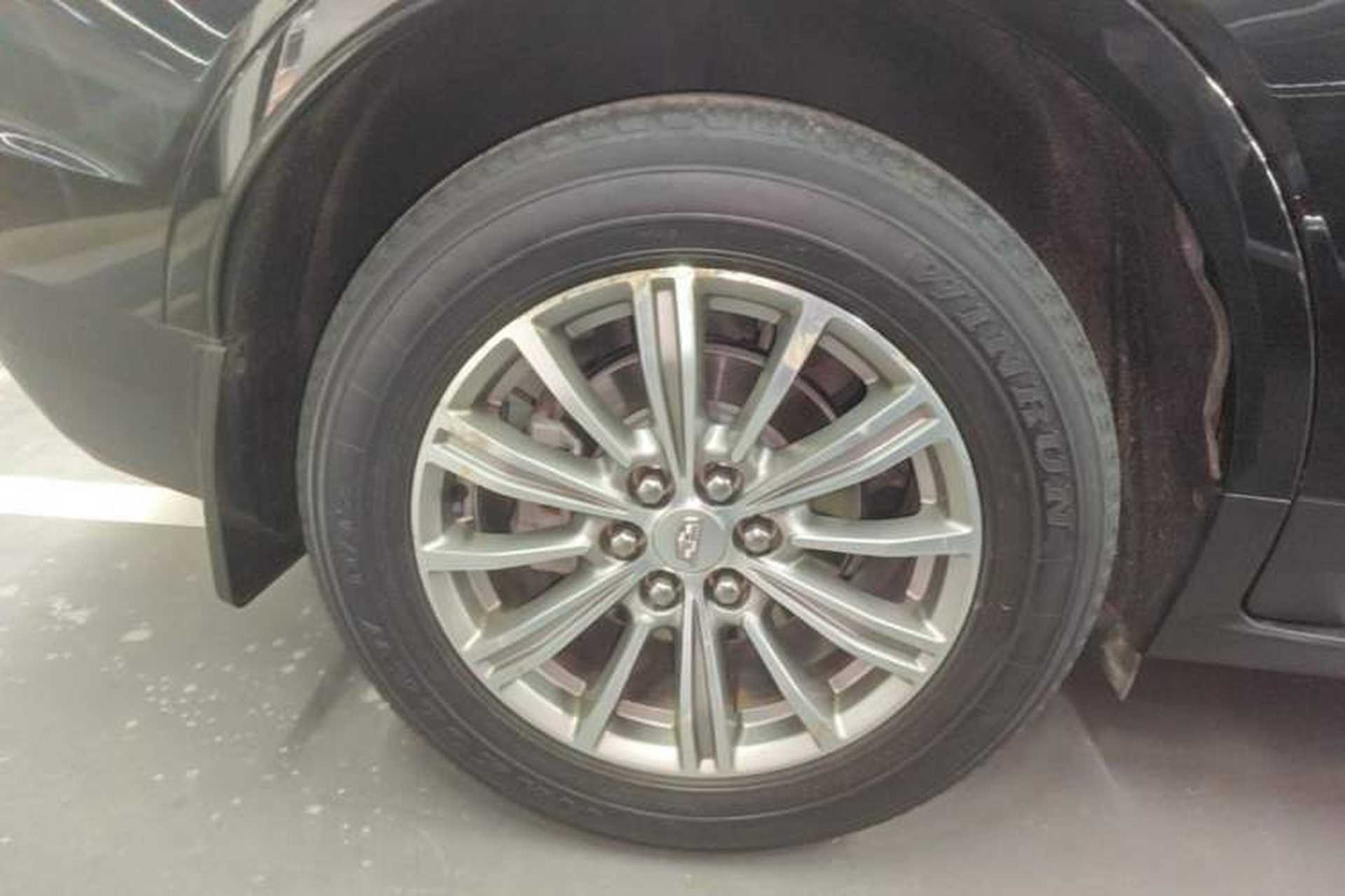 Used Cadillac XT5 2018 28T Four-Wheel Drive Luxury Model Right Rear Wheel Hub