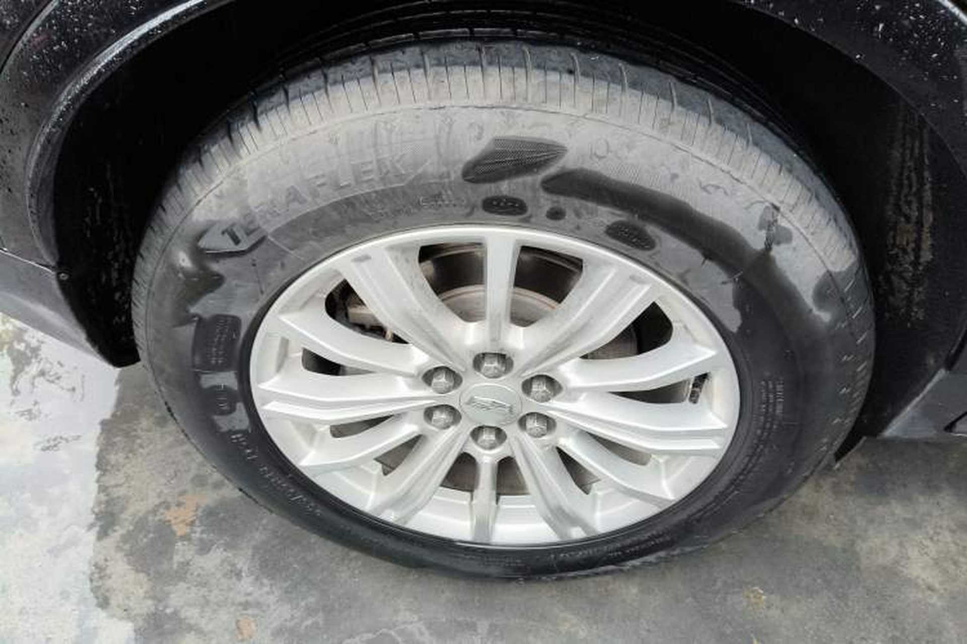 Used Cadillac XT5 2018 28E Four-Wheel Drive Tech Version Right Rear Wheel Hub