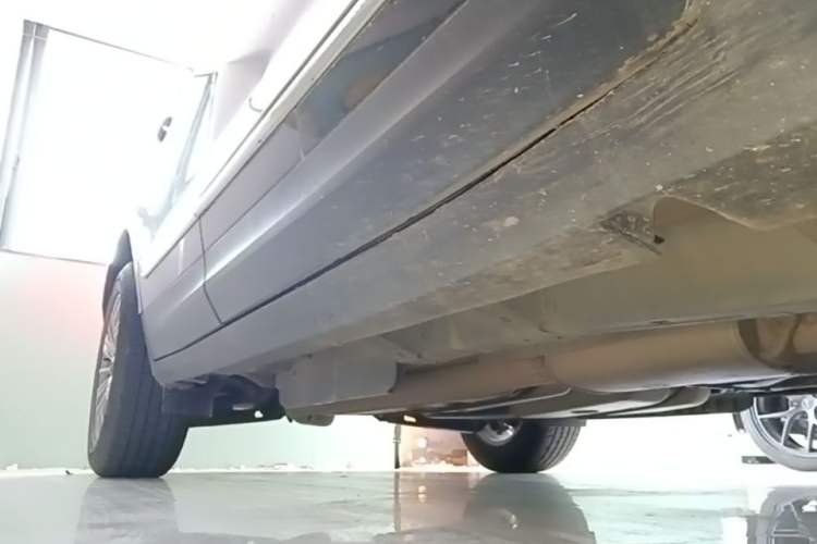 Used Cadillac XT5 2018 25T Luxury Model Right Side Sill