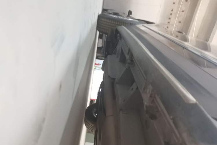 Used Cadillac XT5 2018 28T Four-Wheel Drive Luxury Model Right Side Sill