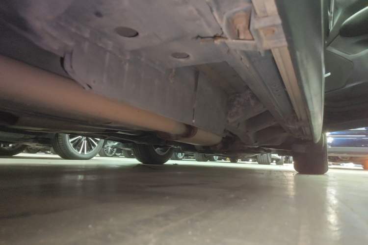 Used Cadillac XT5 2018 28T Four-Wheel Drive Luxury Model Right Side Sill