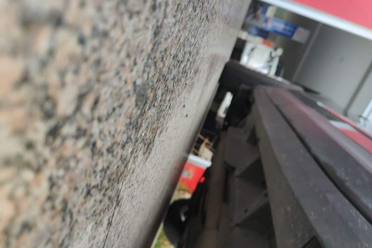 Used Cadillac XT5 2018 25T Luxury Model Right Side Sill