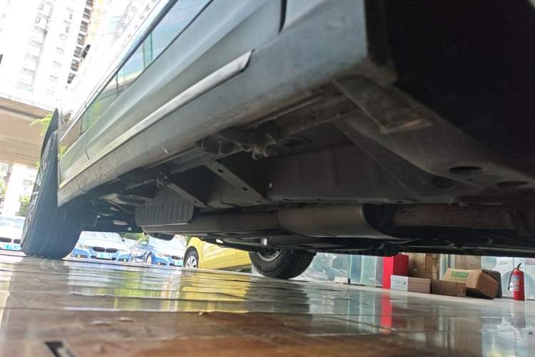 Used Cadillac XT5 2018 25T Luxury Model Right Side Sill