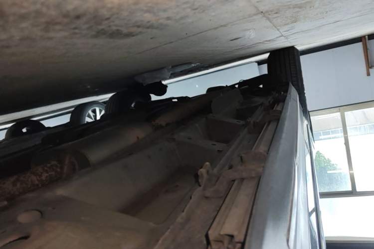 Used Cadillac XT5 2018 25T Luxury Model Right Side Sill