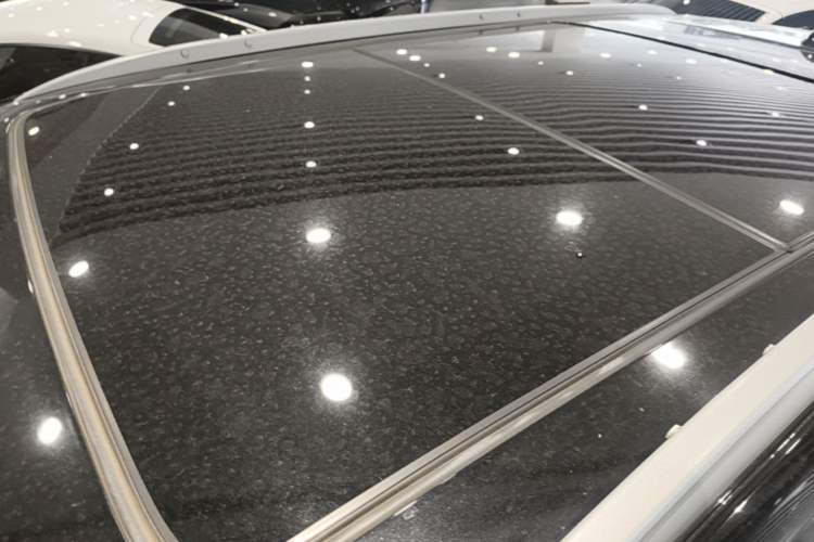 Used Cadillac XT5 2018 25T Luxury Model Roof