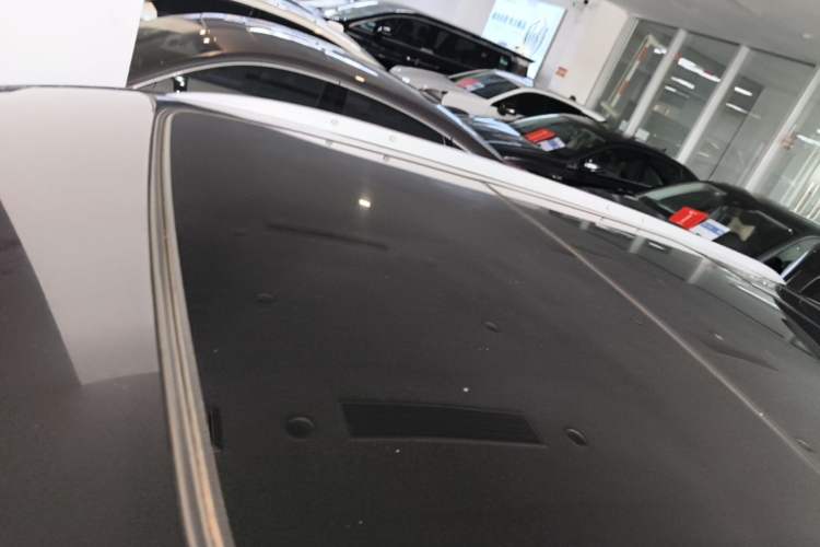 Used Cadillac XT5 2018 25T Luxury Model Roof