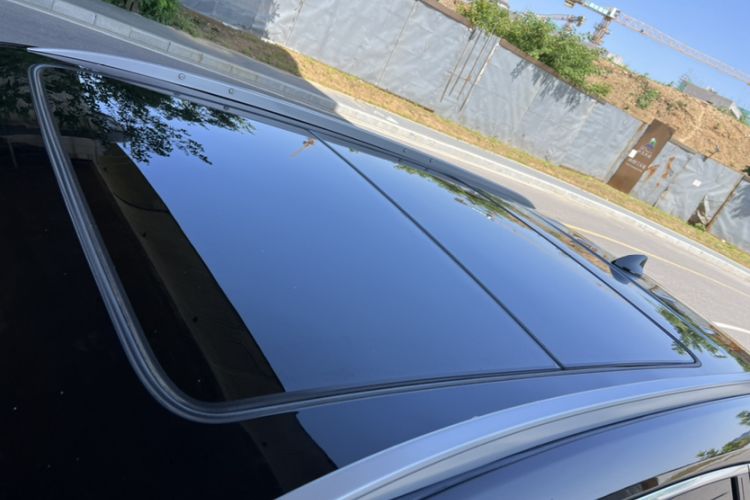 Used Cadillac XT5 2018 25T Luxury Model Roof