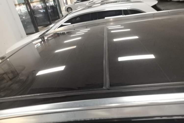 Used Cadillac XT5 2018 28T Four-Wheel Drive Luxury Model Roof