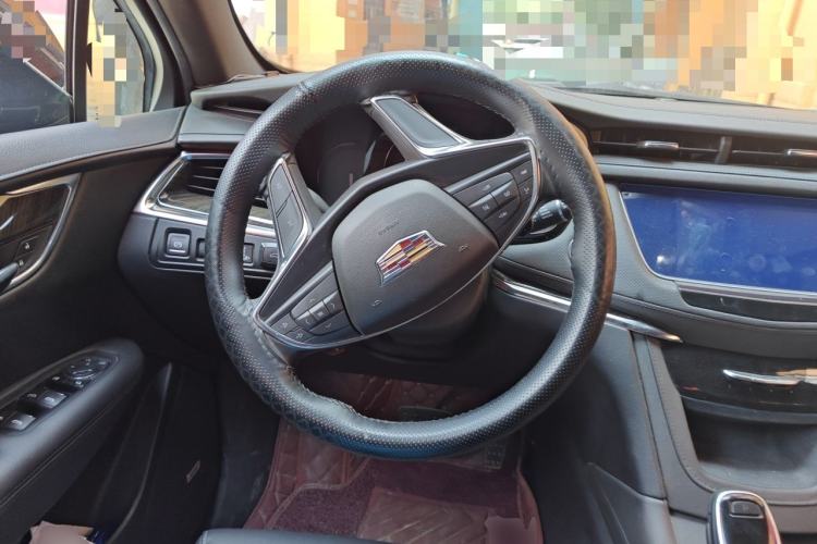 Used Cadillac XT5 2018 28E Four-Wheel Drive Tech Version Steering Wheel