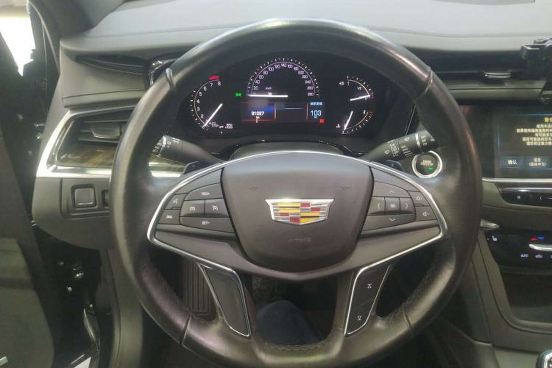 Used Cadillac XT5 2018 28E Four-Wheel Drive Tech Version Steering Wheel