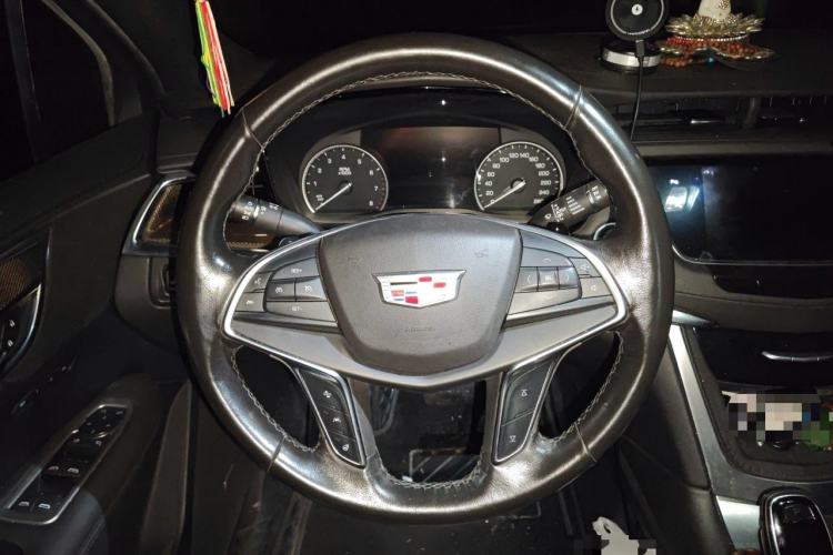 Used Cadillac XT5 2018 28E Four-Wheel Drive Leading Version Steering Wheel