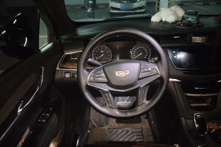Used Cadillac XT5 2018 28E Four-Wheel Drive Leading Version Steering Wheel