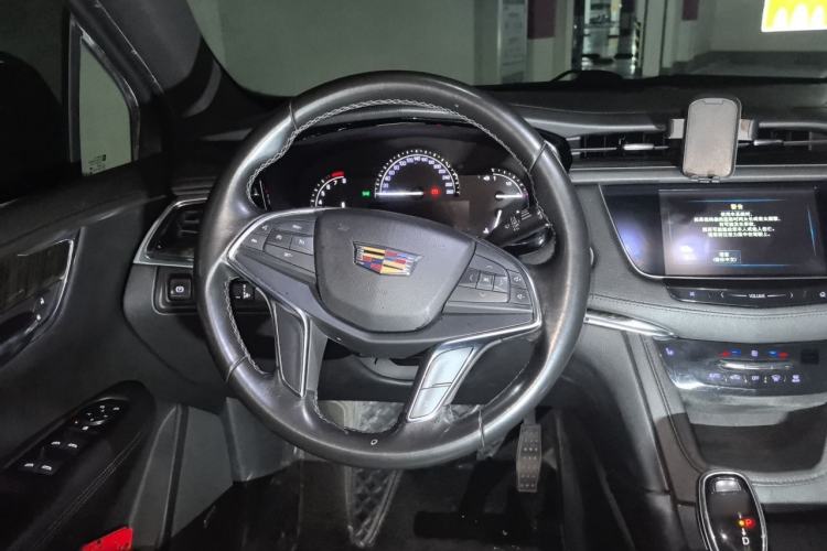 Used Cadillac XT5 2018 28E Four-Wheel Drive Tech Version Steering Wheel