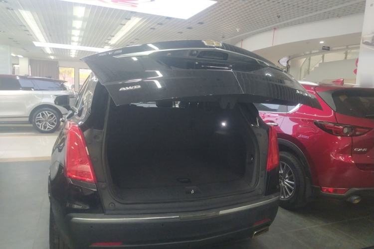 Used Cadillac XT5 2018 28E Four-Wheel Drive Tech Version Trunk