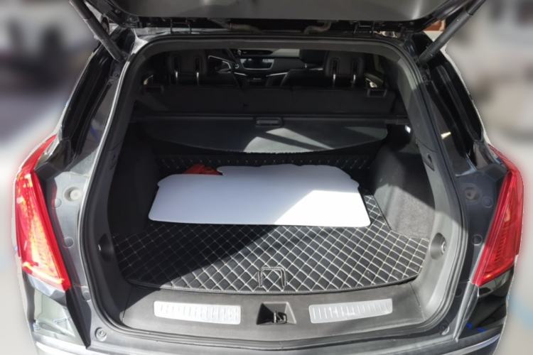 Used Cadillac XT5 2018 28E Four-Wheel Drive Leading Version Trunk