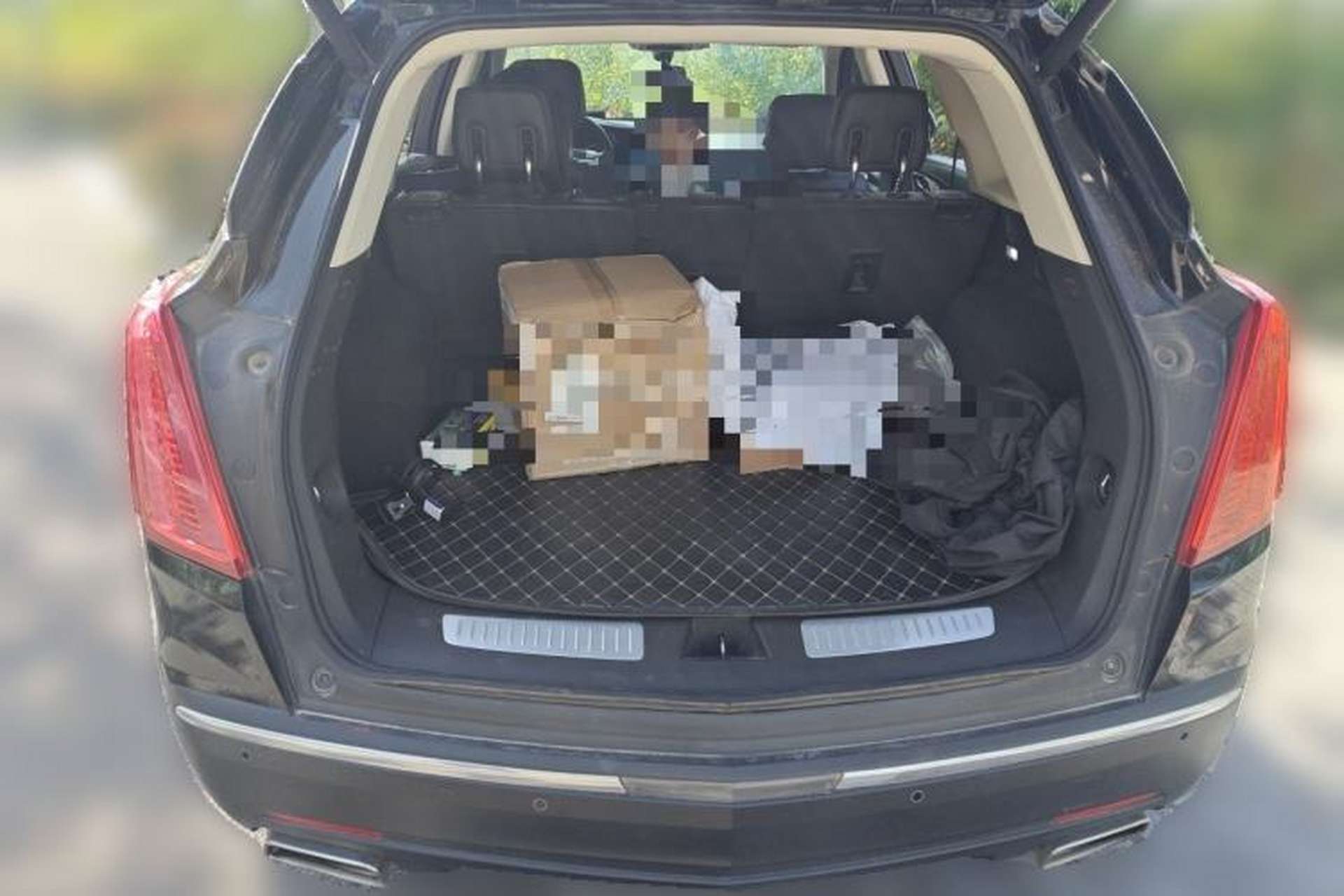 Used Cadillac XT5 2018 25T Luxury Model Trunk