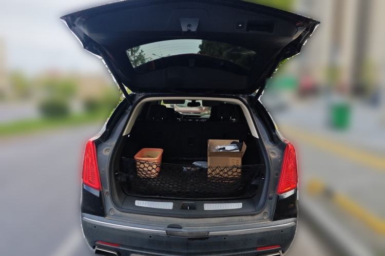 Used Cadillac XT5 2018 28T Four-Wheel Drive Luxury Model Trunk