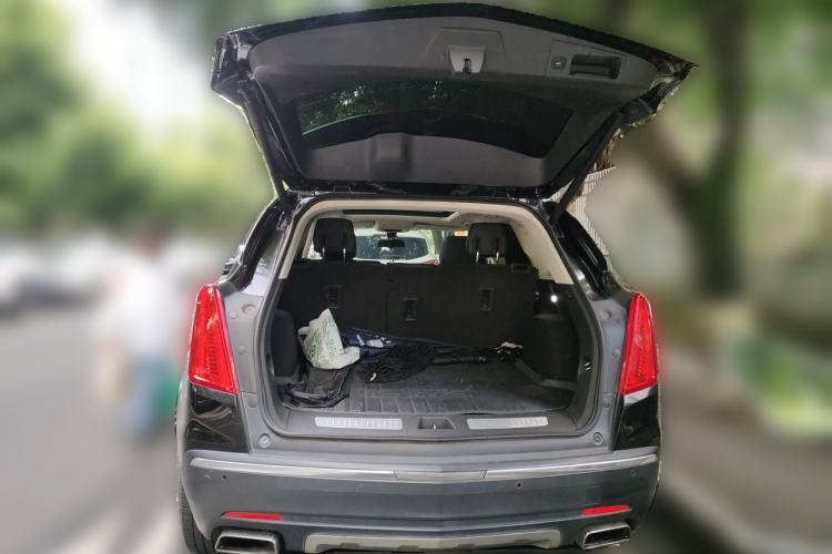 Used Cadillac XT5 2018 28T Four-Wheel Drive Luxury Model Trunk