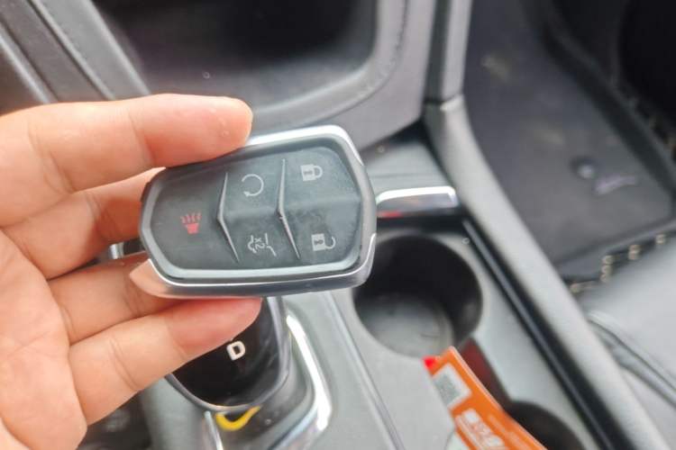 Used Cadillac XT5 2018 25T Luxury Model Vehicle Key