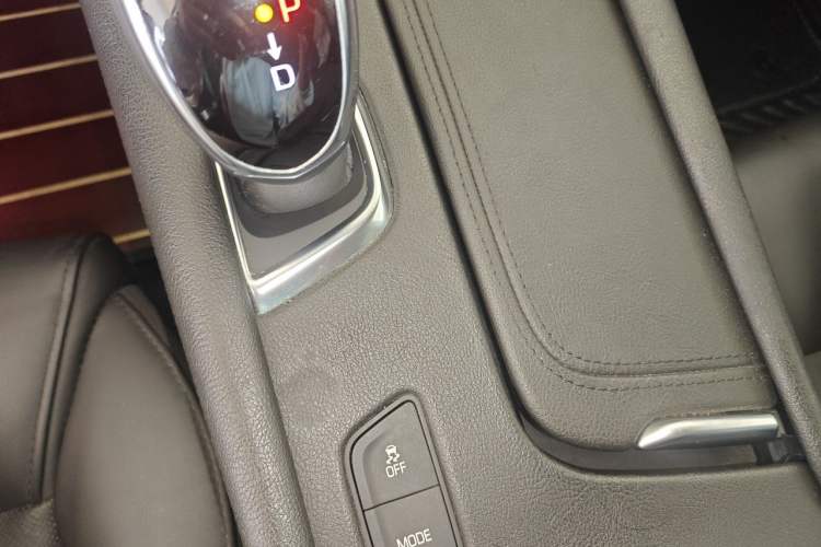 Used Cadillac XT5 2018 25T Luxury Model Vehicle Key