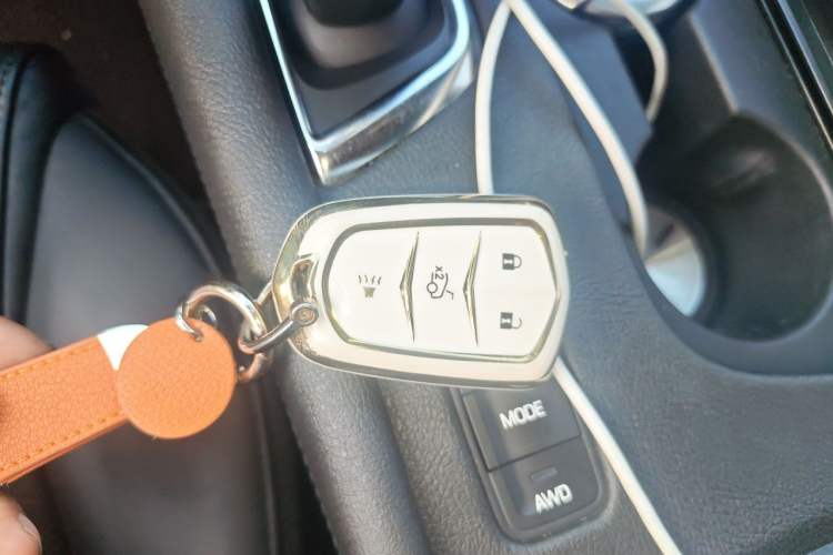 Used Cadillac XT5 2018 28T Four-Wheel Drive Luxury Model Vehicle Key