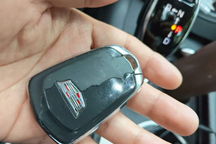 Used Cadillac XT5 2018 25T Luxury Model Vehicle Key
