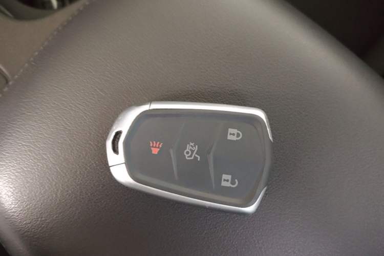 Used Cadillac XT5 2018 25T Luxury Model Vehicle Key
