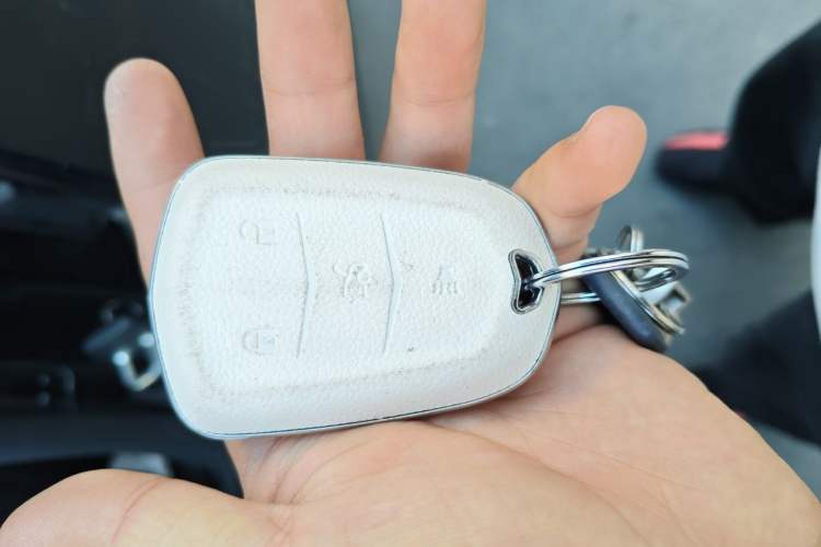 Used Cadillac XT5 2018 28E Four-Wheel Drive Tech Version Vehicle Key