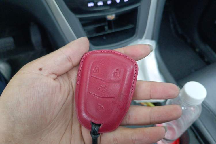 Used Cadillac XT5 2018 25T Luxury Model Vehicle Key