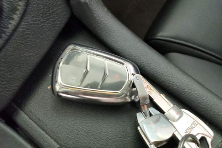 Used Cadillac XT5 2018 28E Four-Wheel Drive Tech Version Vehicle Key