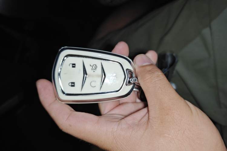 Used Cadillac XT5 2018 25T Luxury Model Vehicle Key