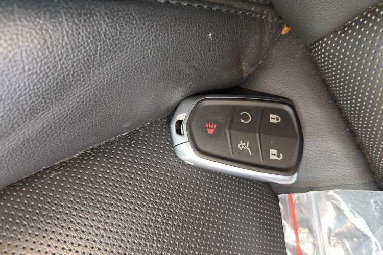 Used Cadillac XT5 2018 25T Luxury Model Vehicle Key
